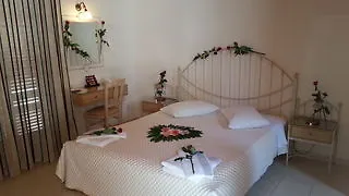 Antony Suites And Residences (Adults Only)