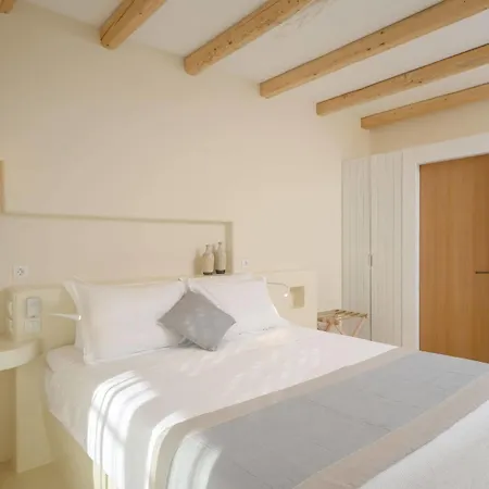 Antony Suites And Residences (Adults Only) Naxos City